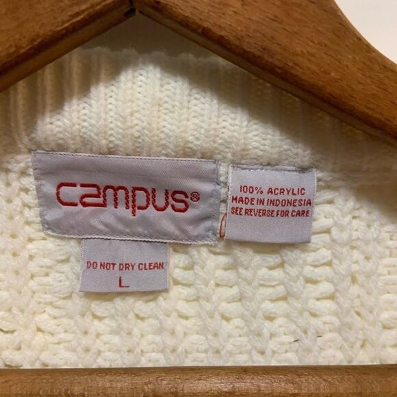 Vintage textured knit white campus sweater! Sz L in EUC! - Picture 3 of 5